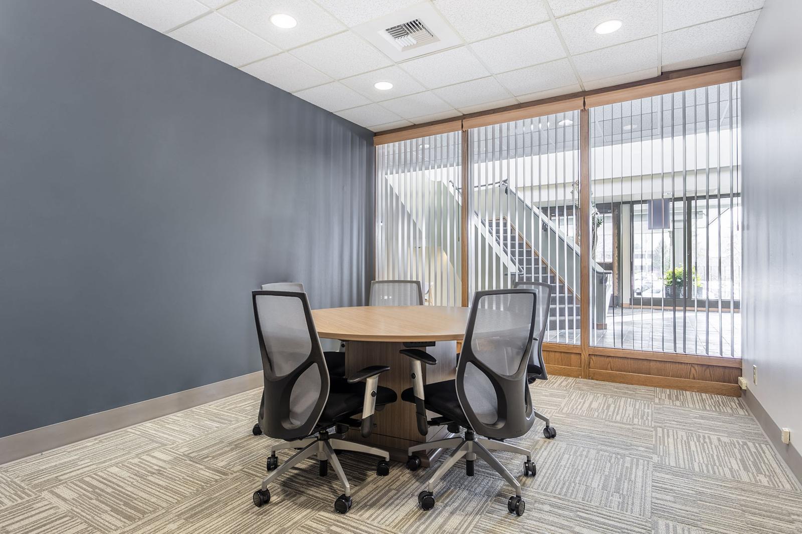Conference room(small)