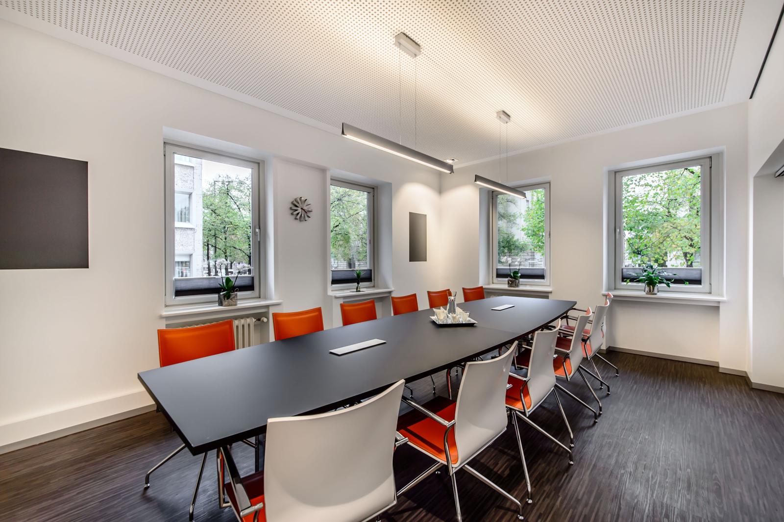 Eleganter Konferenzraum im Lehel