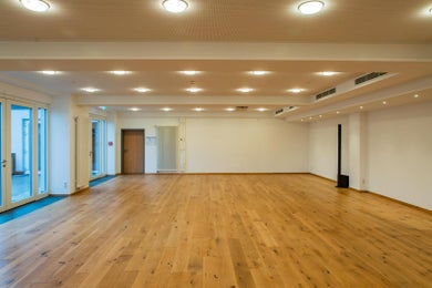 Studio 6