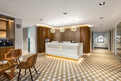 Podium Space - Ealing Cross