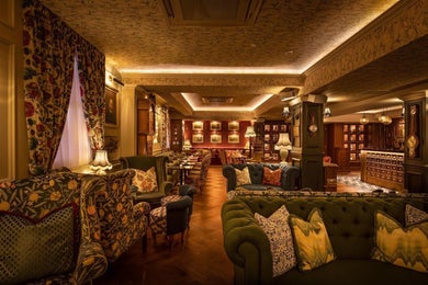 Apothecary full venue