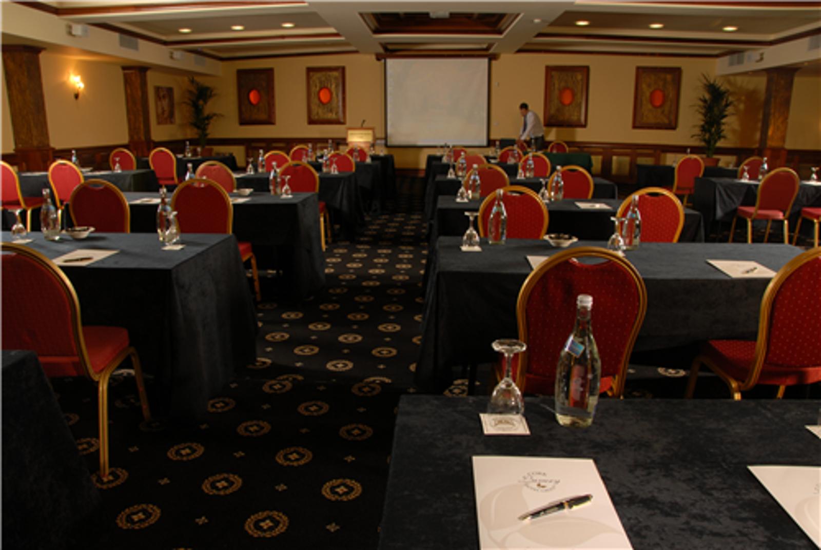 Syndicate Rooms