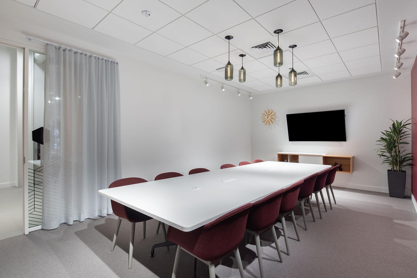 Meeting Room 04