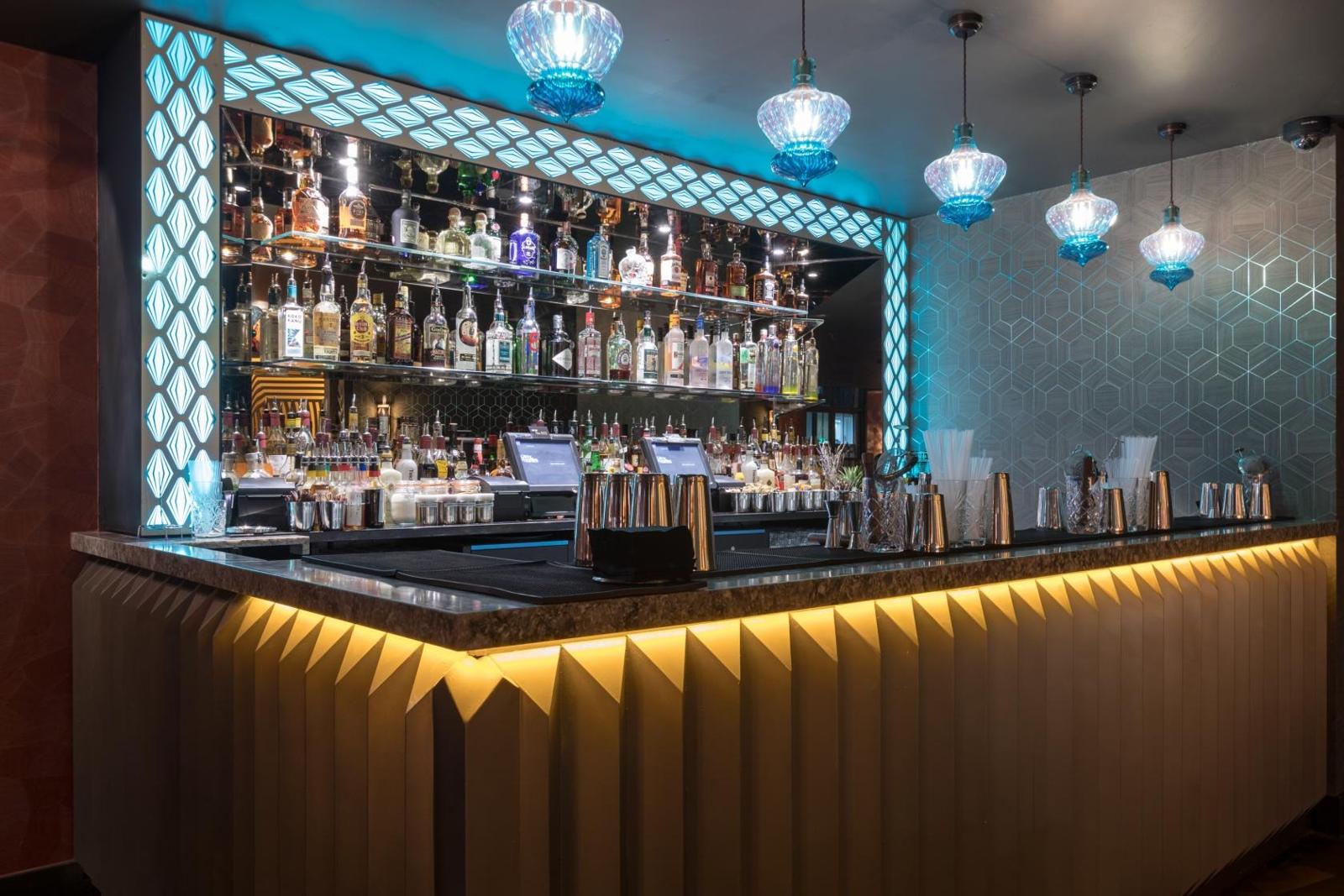 Martini Lounge