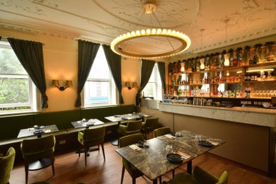 Shanghai Lounge & Bar