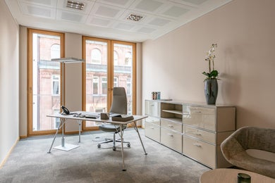 Lichtdurchflutetes Tagesbüro für bis zu 4 Personen