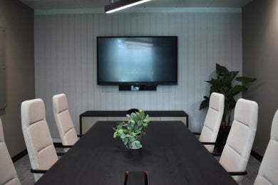 Ivy Meeting Room