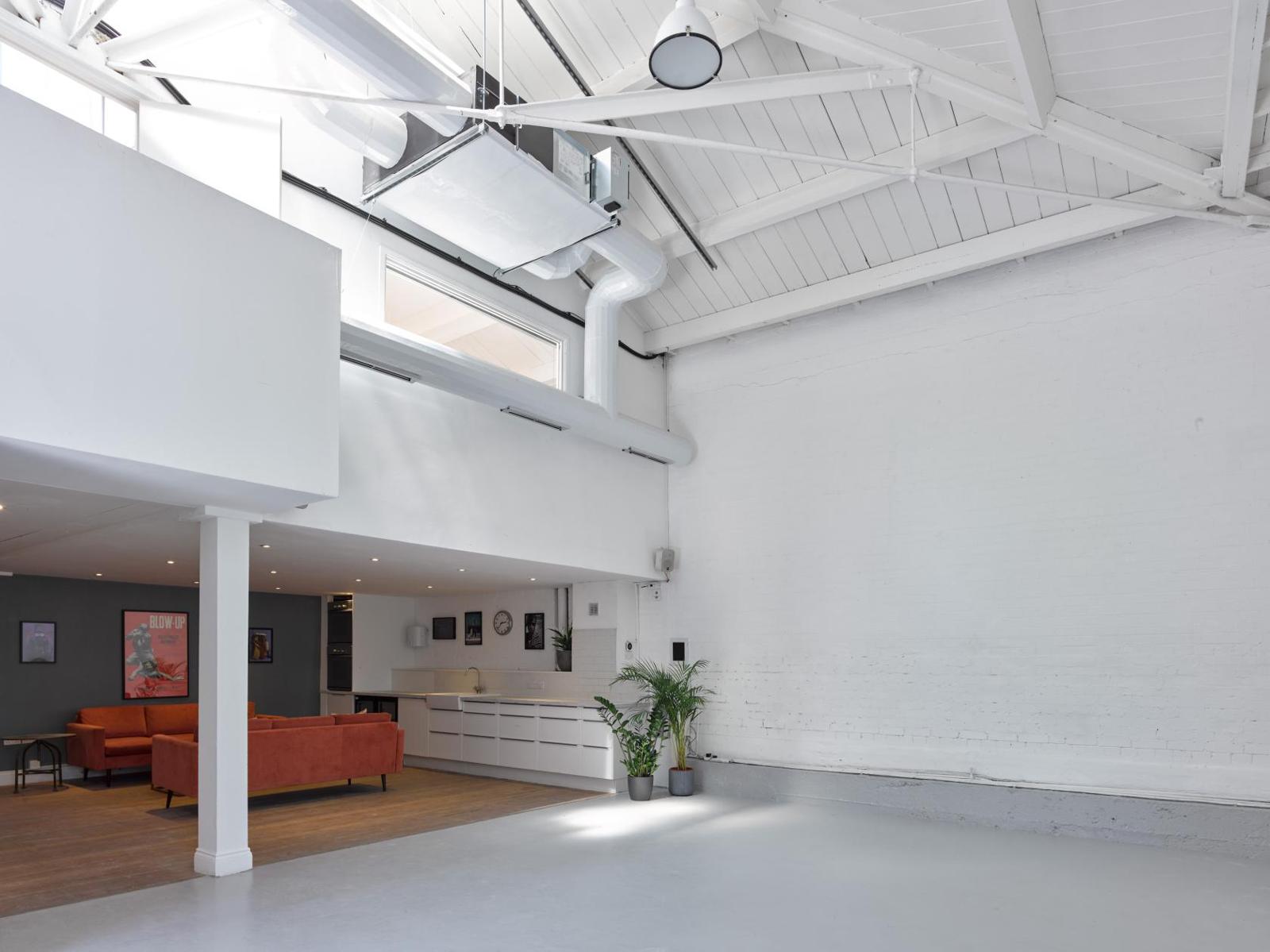 Studio 2