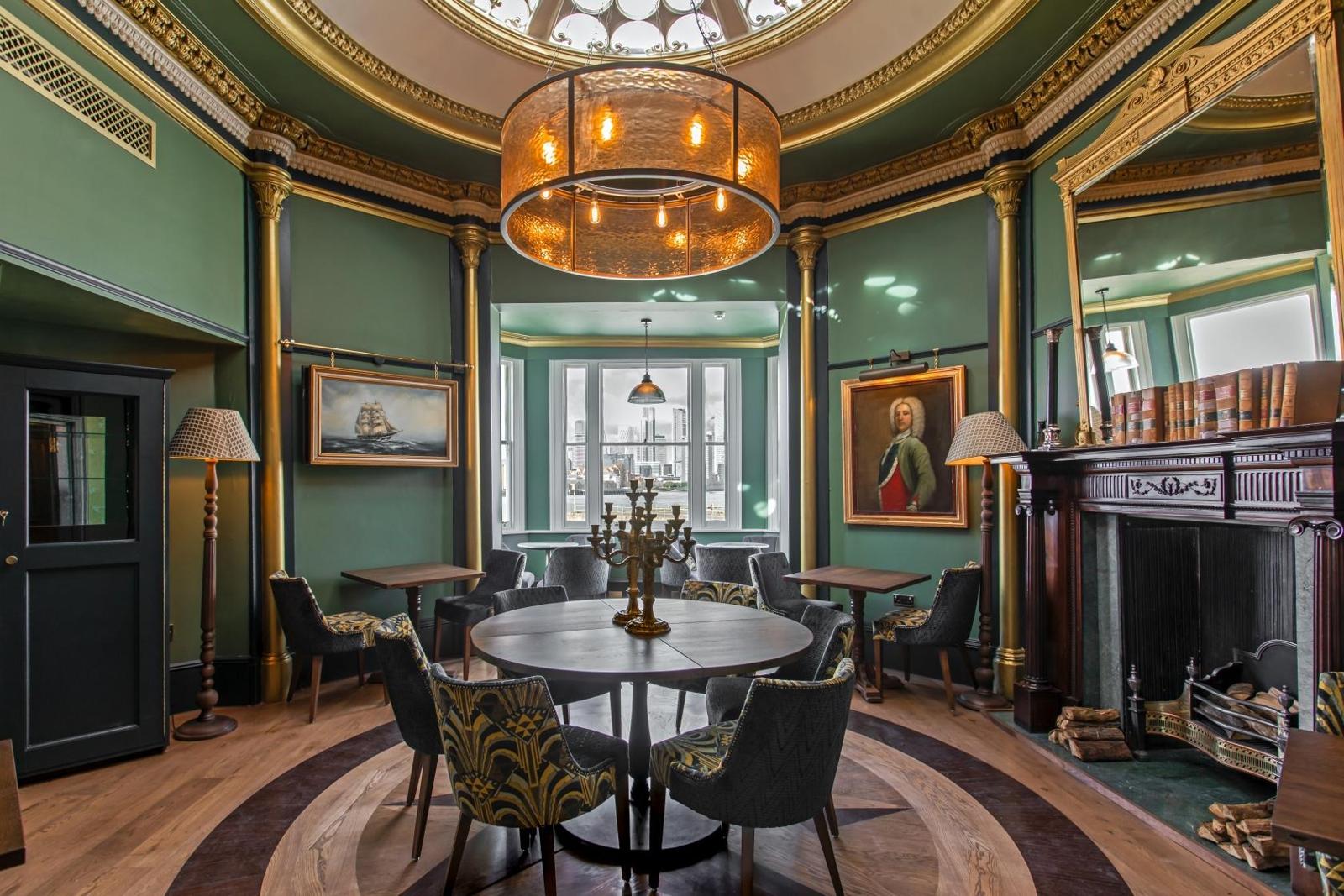 The Octagon Room