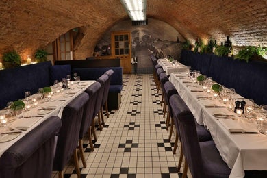 The Old Barrel Room - Dining
